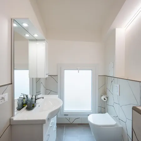 Teresa Tra Ferrari E Lambrusco 아파트 솔리나노누보