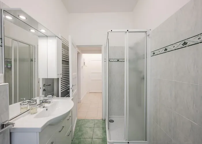 Teresa Tra Ferrari E Lambrusco * Solignano Nuovo