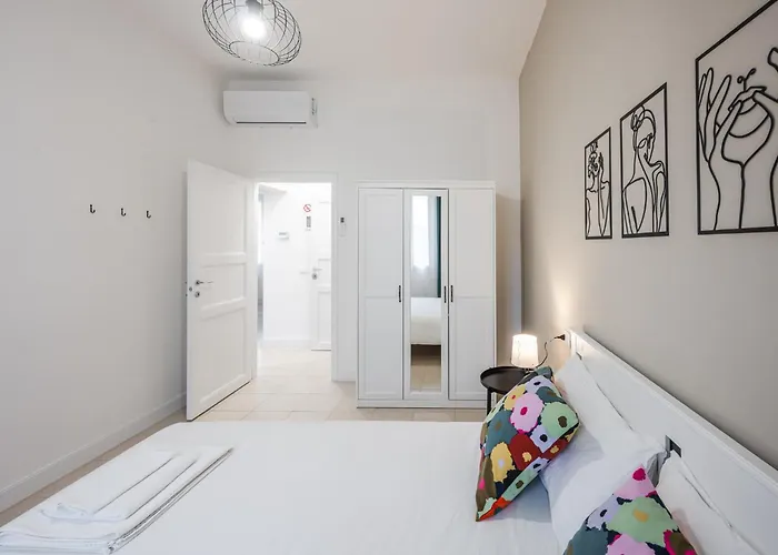 Teresa Tra Ferrari E Lambrusco Appartement *