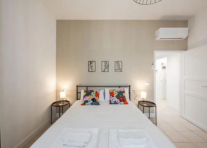 Teresa Tra Ferrari E Lambrusco *